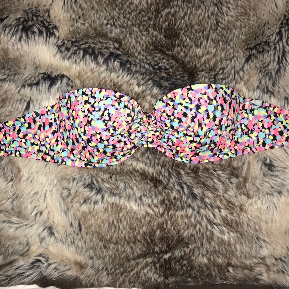 strapless bikini top